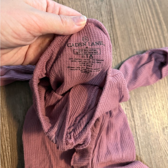 Caden Lane Ruffled Sleeper - Picture 3 of 4